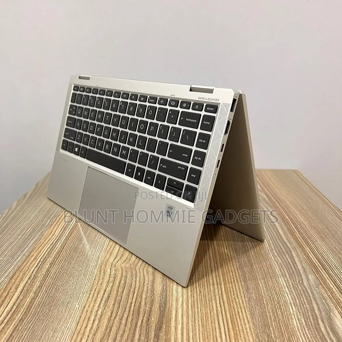Laptop HP EliteBook x360 1040 G7 16GB Intel Core i7 SSD 256GB