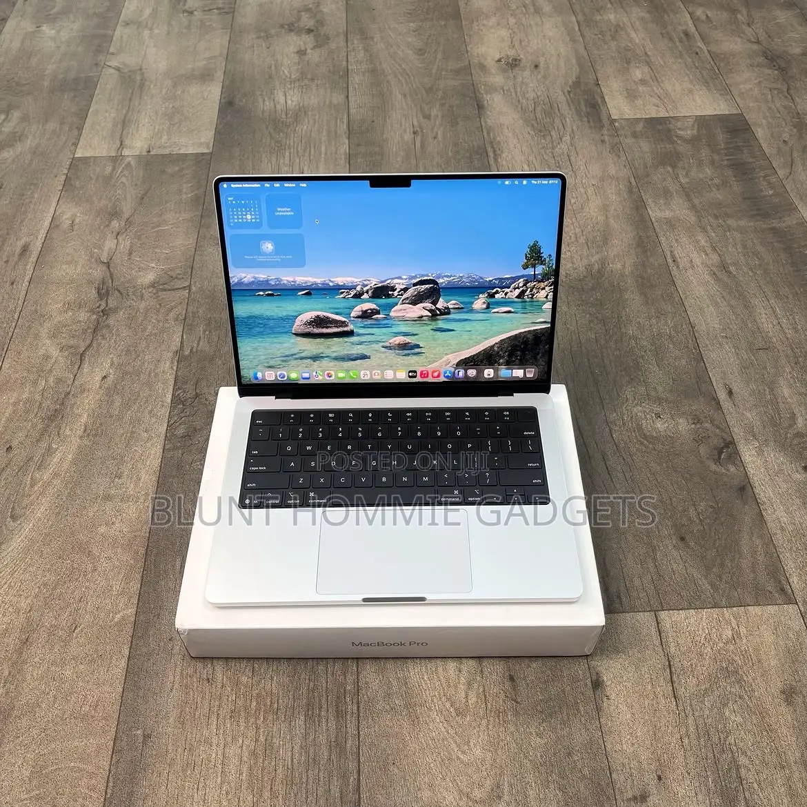 Laptop Apple MacBook Pro 2025 M5 16GB Apple M5 SSD 512GB