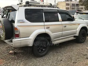 Toyota Land Cruiser Prado 2001 Silver