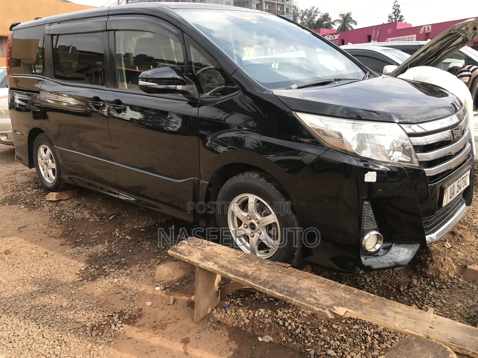 Toyota Noah 2015 Black