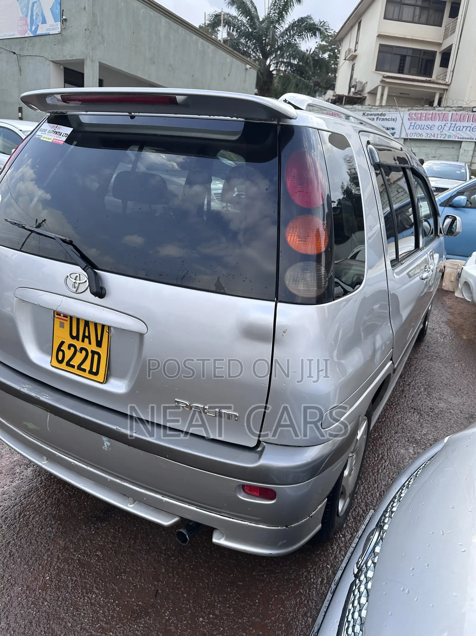 Toyota Raum 1999 Gray