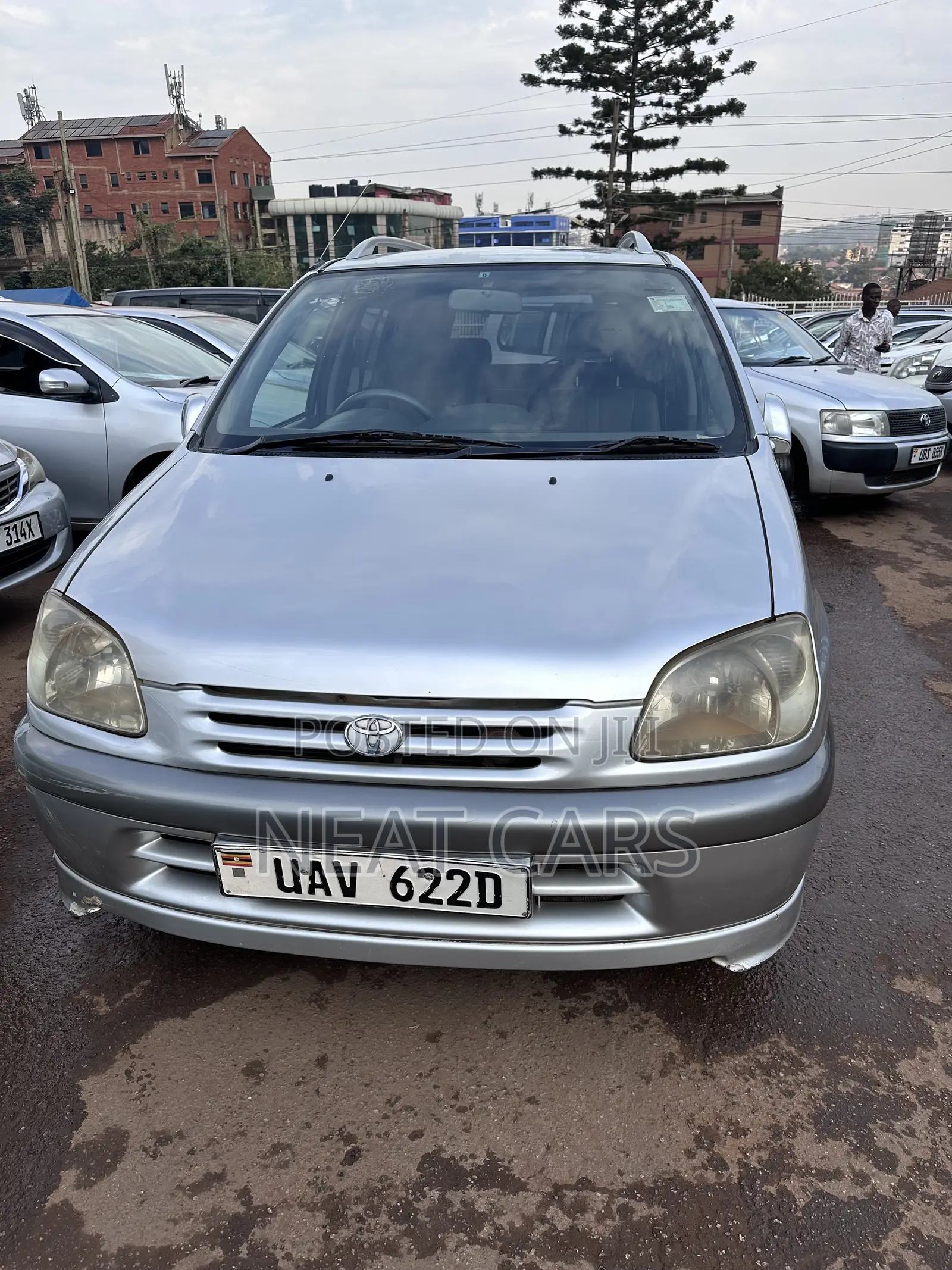 Toyota Raum 1999 Gray