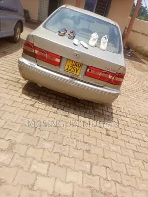 Toyota Vista 2003 Silver