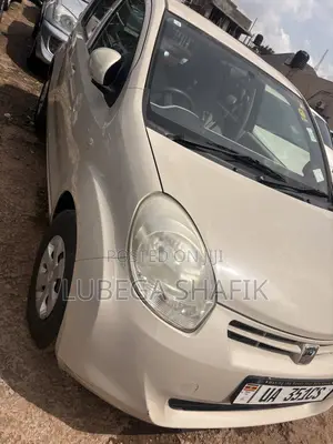 Toyota Passo 2010 Gold