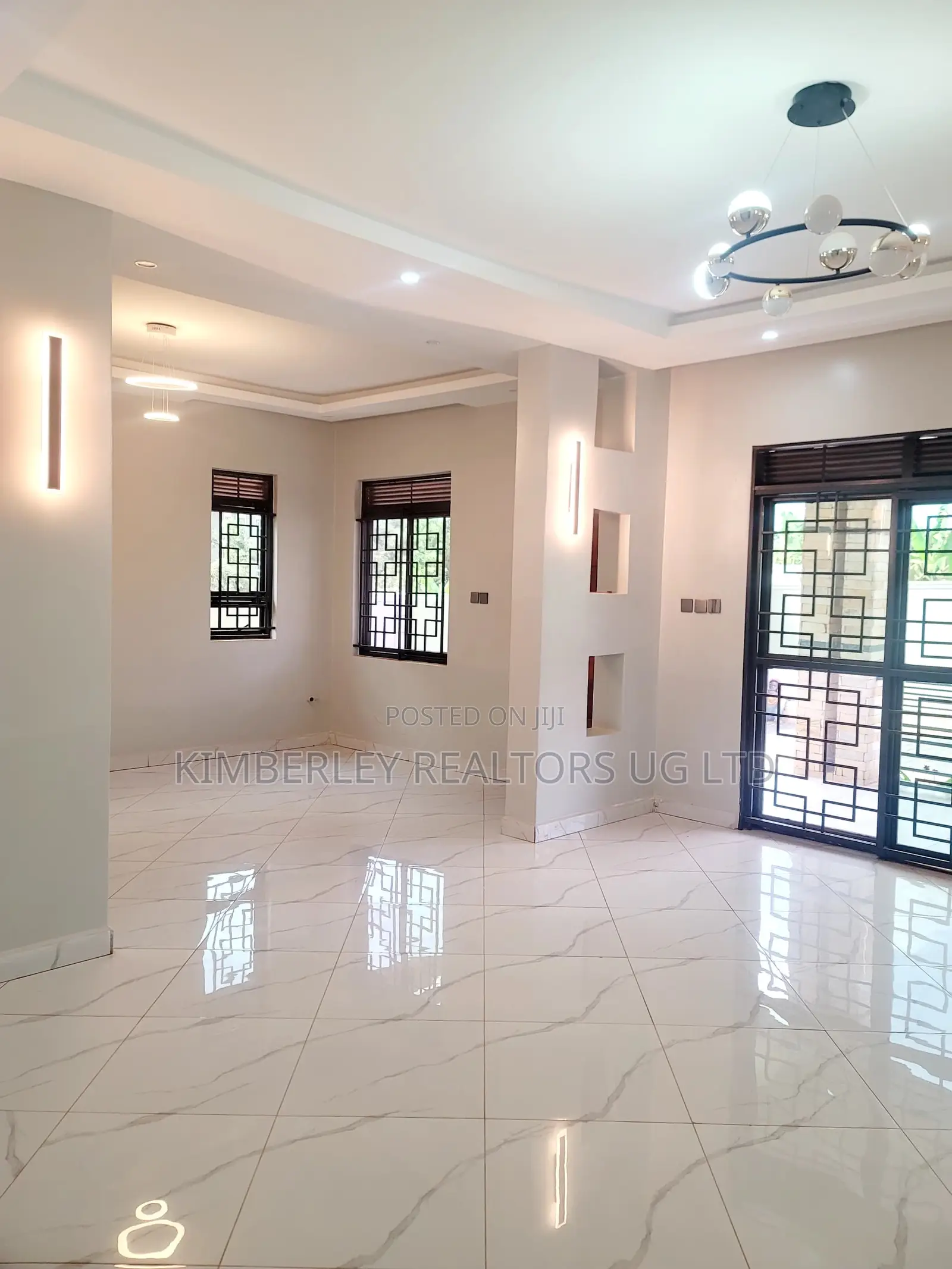3bdrm House in Division A for sale
