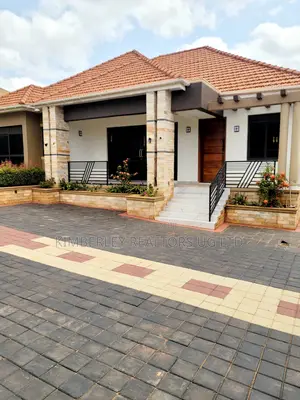 3bdrm House in Division A for sale