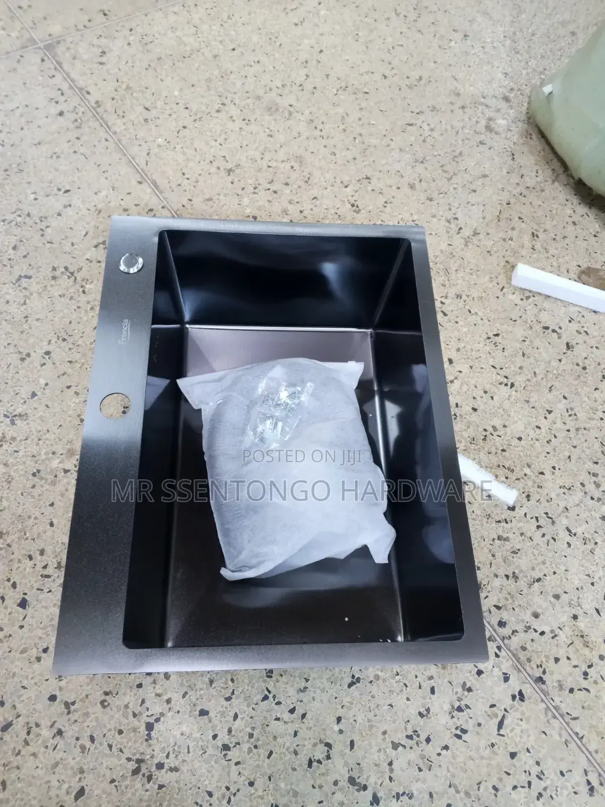 Kitchen Sink Single Bowl Size 2ft By18 Heavy Duty ( Good Quality)