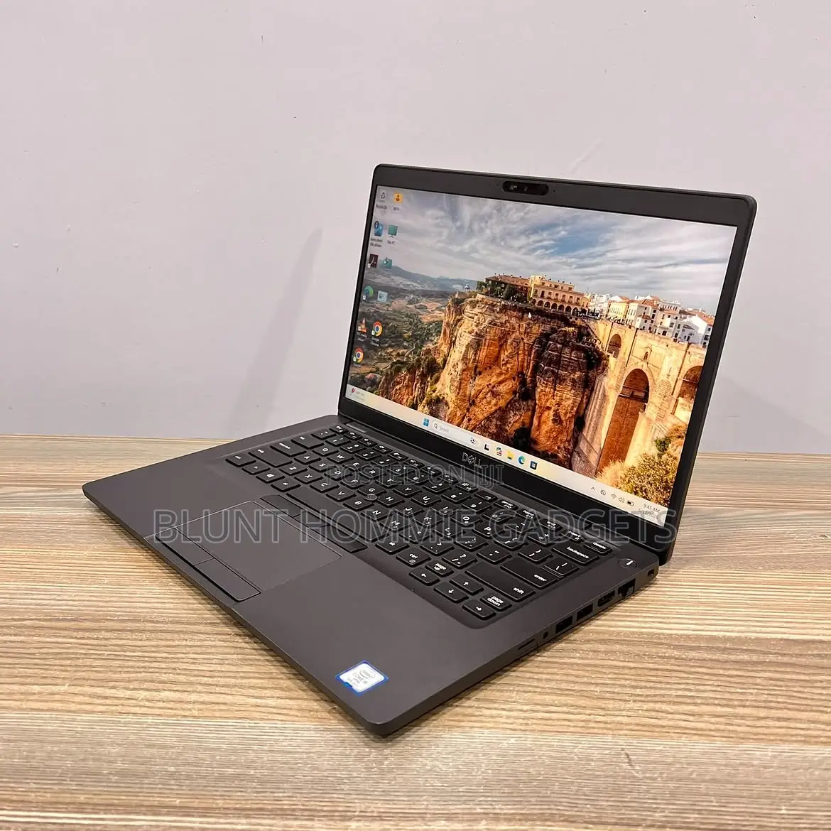 Laptop Dell Latitude 5400 8GB Intel Core i5 SSD 256GB