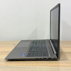 Laptop HP ZBook Firefly 15 G7 8GB Intel Core i7 SSD 256GB