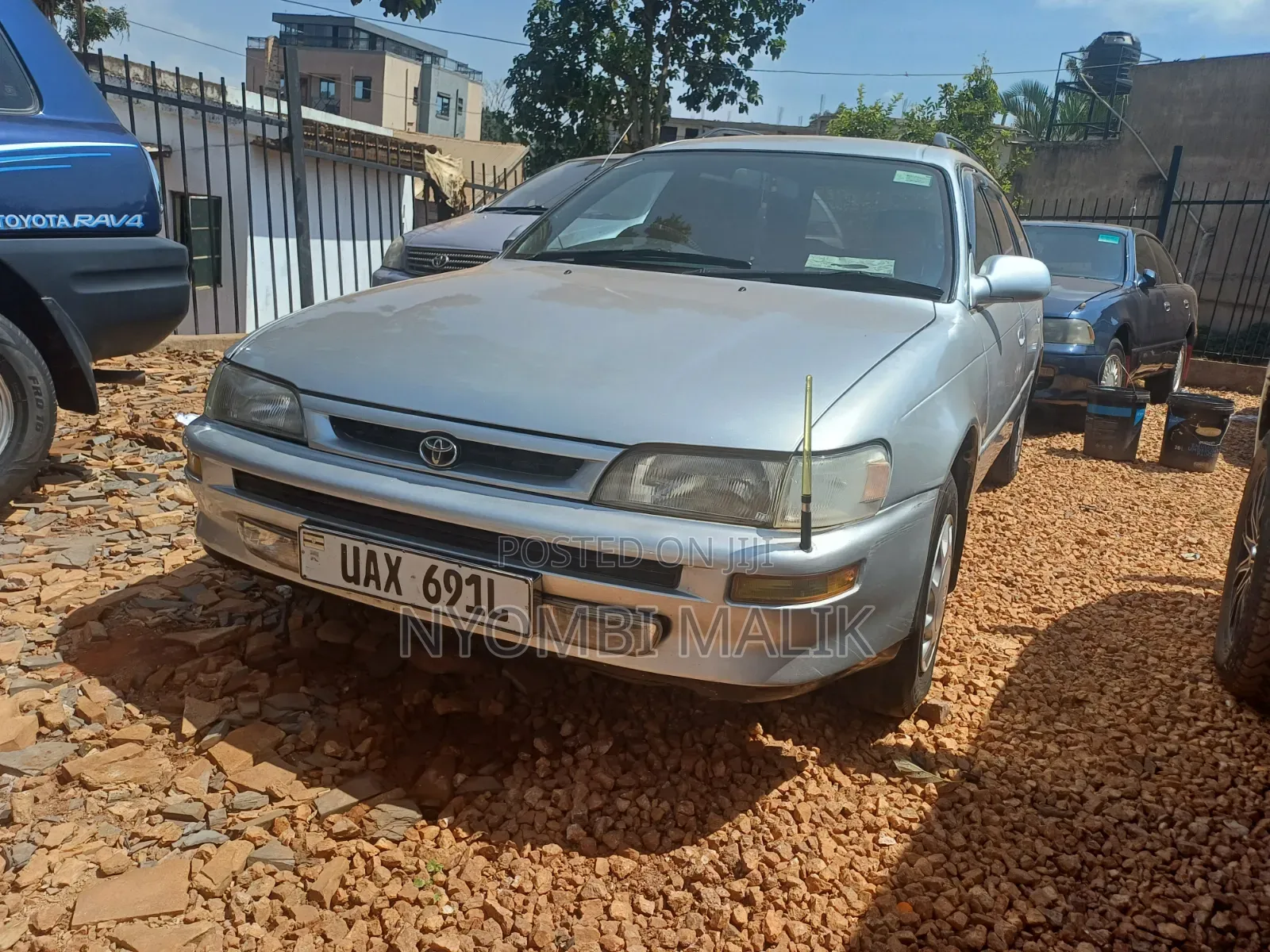 Toyota Corolla 2000 Silver