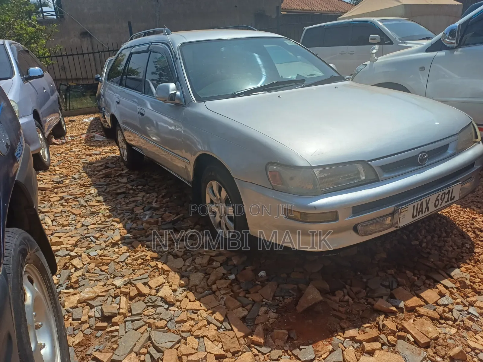 Toyota Corolla 2000 Silver