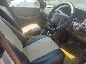 Toyota Corolla 2000 Silver