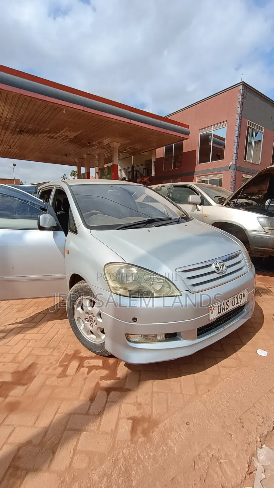 Toyota Ipsum 2010 Silver