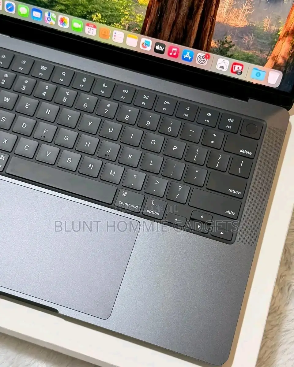 Laptop Apple MacBook Pro 2024 M4 Pro 16GB Apple M4 Pro SSD 512GB