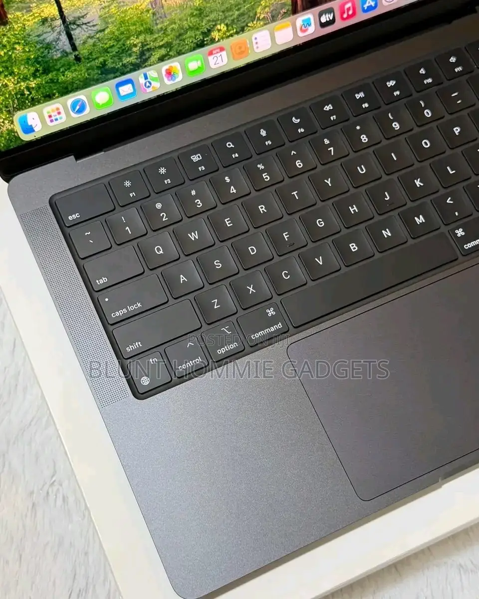 Laptop Apple MacBook Pro 2024 M4 Pro 16GB Apple M4 Pro SSD 512GB