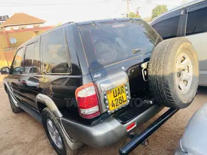 Nissan Terrano 2002 Black