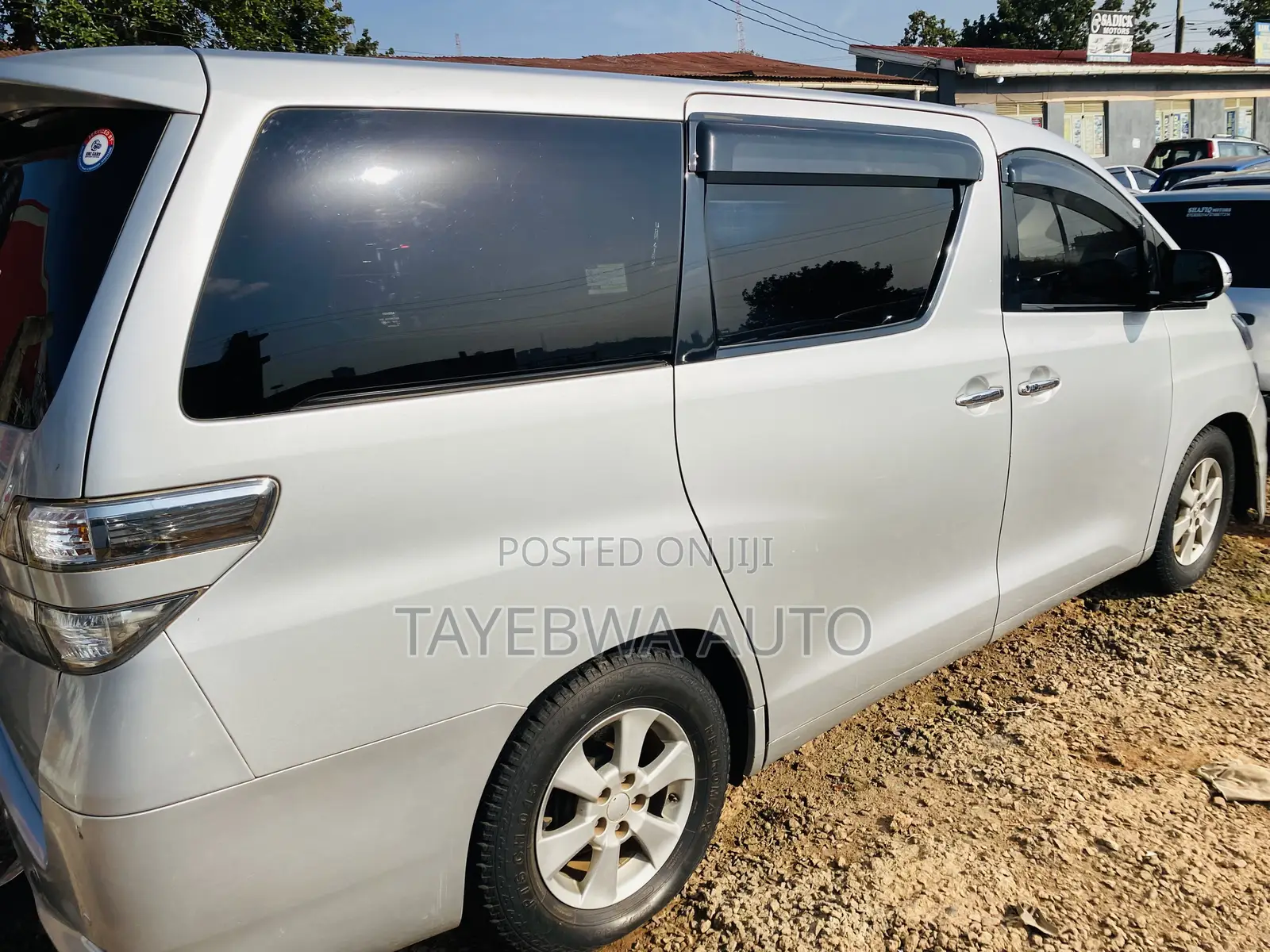 Toyota Alphard 2.4 Petrol FWD 2010