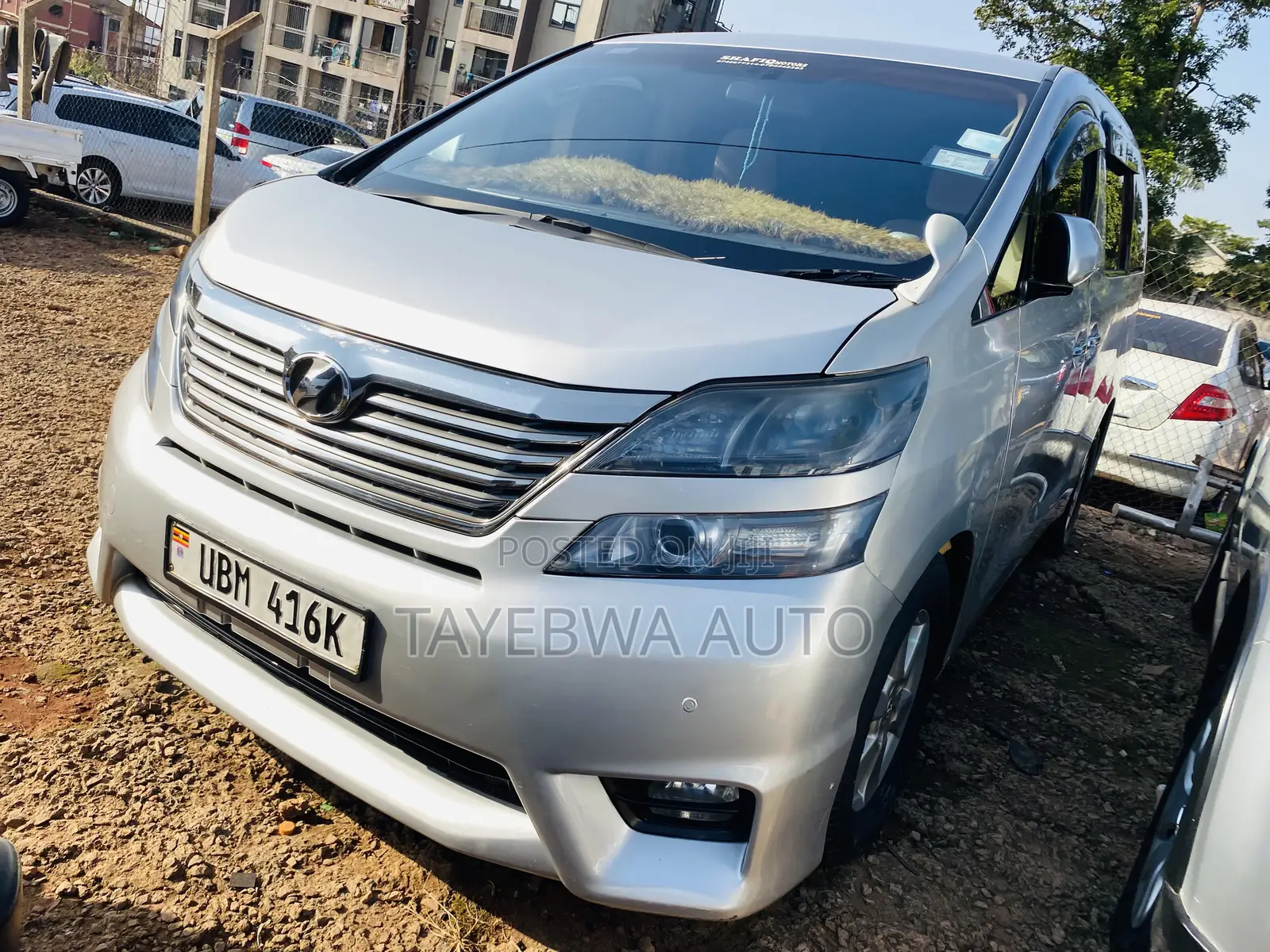 Toyota Alphard 2.4 Petrol FWD 2010
