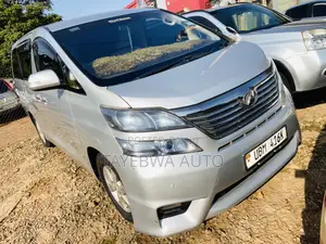 Toyota Alphard 2.4 Petrol FWD 2010