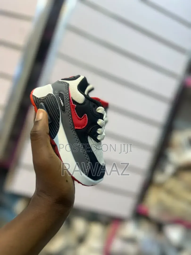 Kids Nike Air Max 90 Sneakers