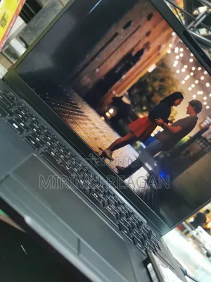 Laptop Dell Latitude 7400 8GB Intel Core i7 SSD 256GB