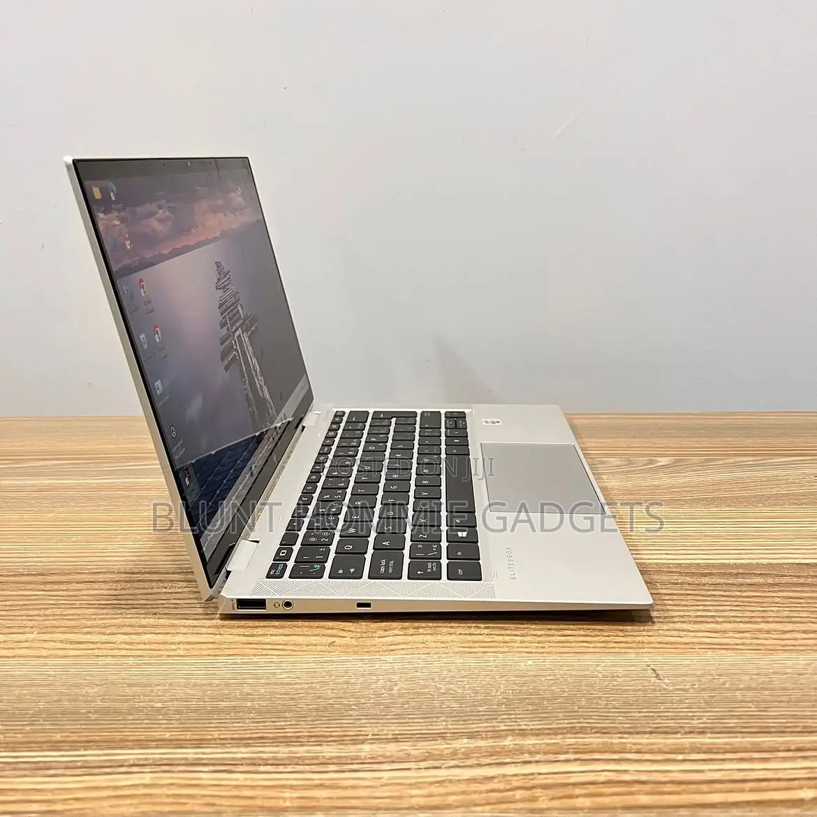 Laptop HP EliteBook x360 1030 G7 8GB Intel Core i7 SSD 256GB