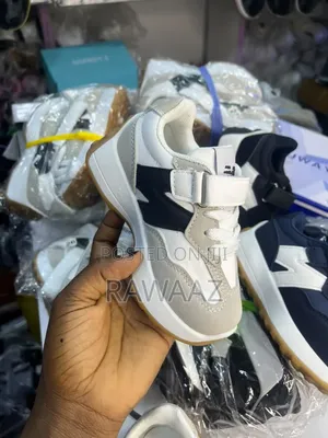 Kids New Balance Sneakers 327