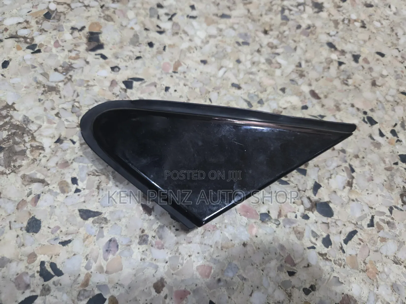 Harrier Hybrid 2013 - 2016 Sidemirror Pillar Garnish/ Coner Cover