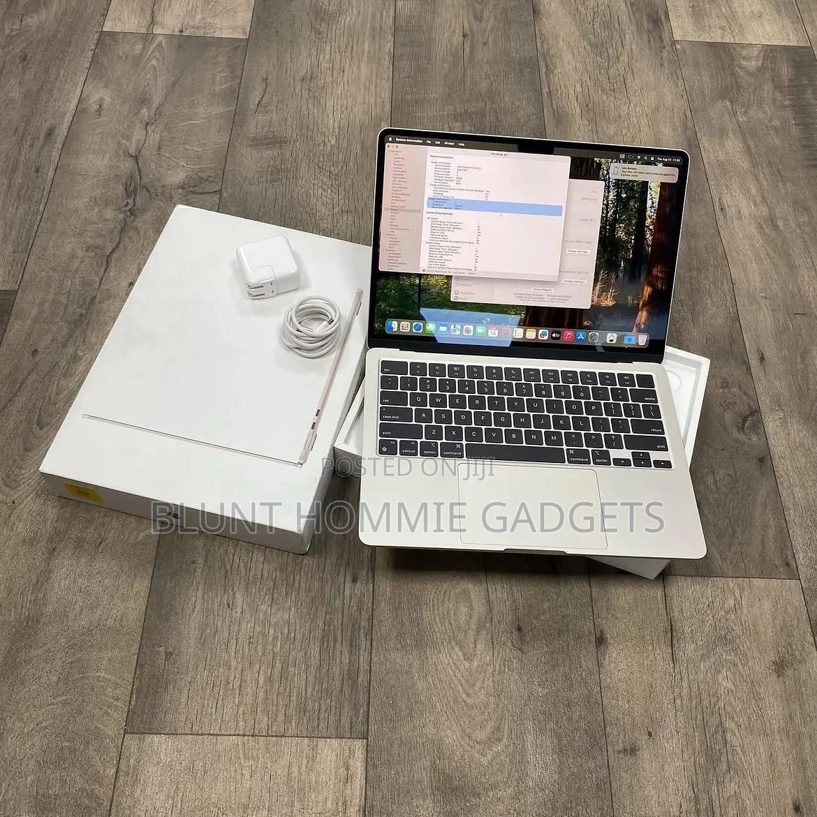 Laptop Apple MacBook Air 2022 M2 8GB Apple M2 SSD 256GB