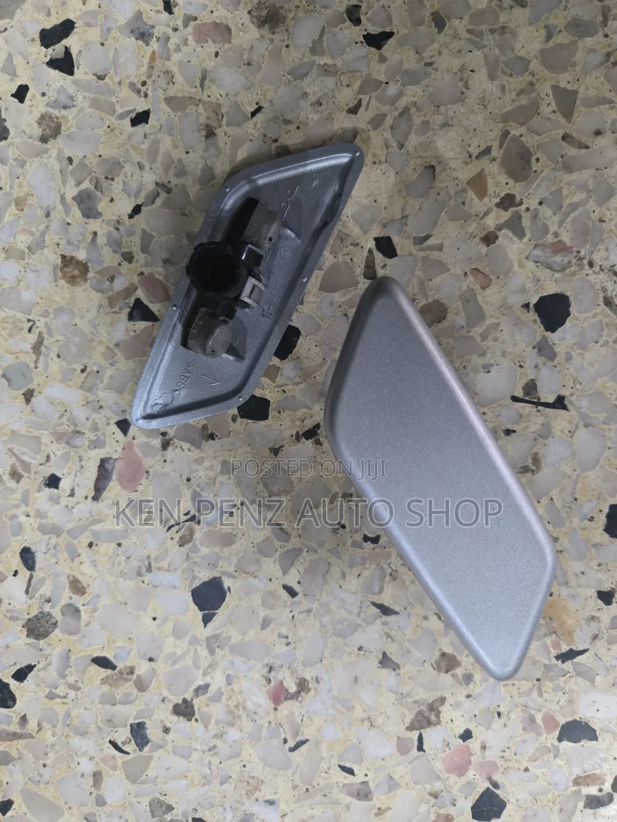 Landcruiser Lc150 2010 - 2015 Headlamp Washer Cover