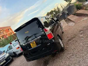 Toyota Noah 2010 Black