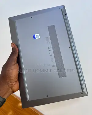 Laptop HP ZBook Firefly 14 G7 8GB Intel Core i5 SSD 256GB