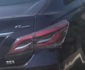 Toyota Crown 2019 Blue