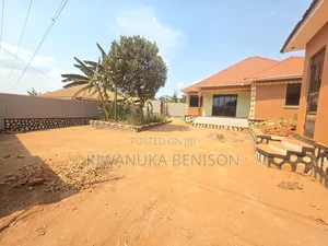 3bdrm House in Bulenga, Central Division for sale