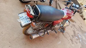 Bajaj Boxer 100 2018 Red