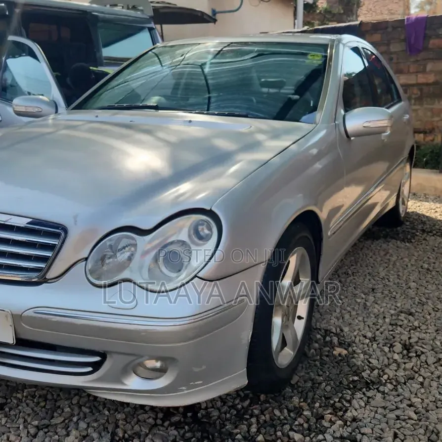 Mercedes-Benz C180 2006 Silver