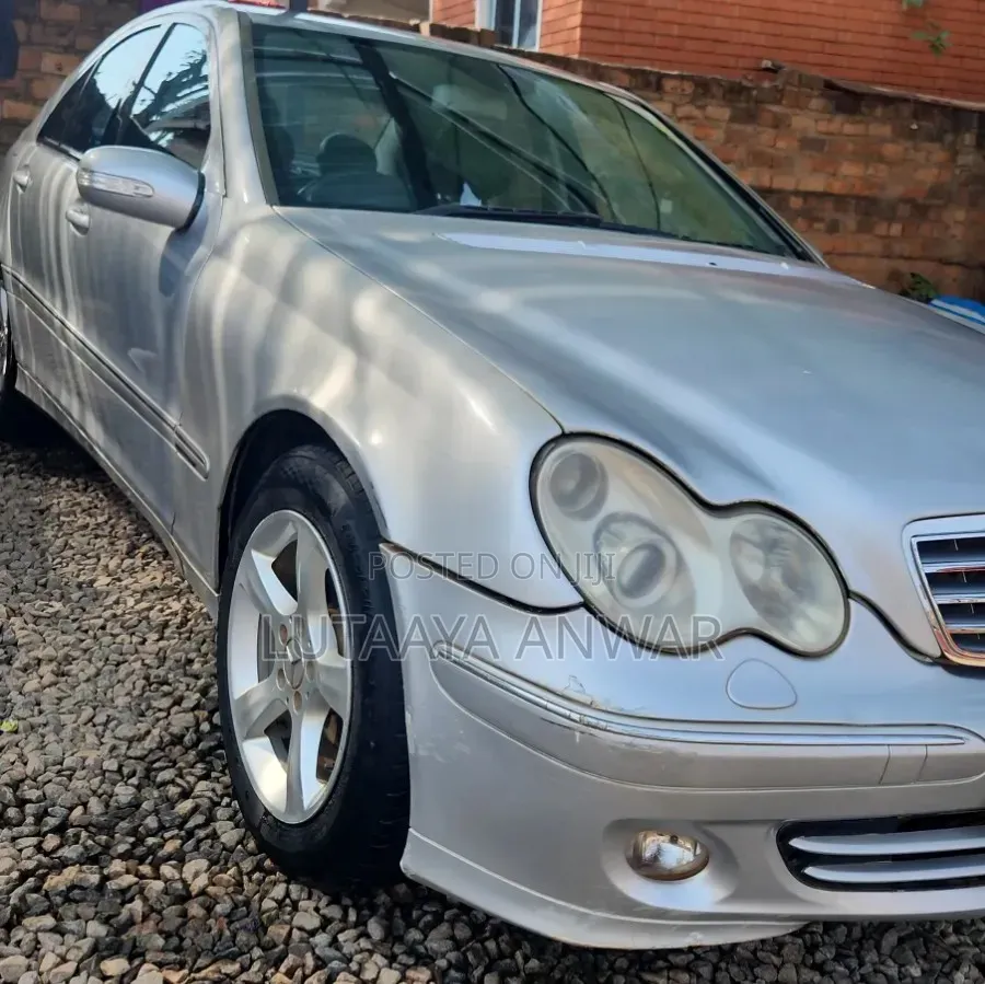 Mercedes-Benz C180 2006 Silver