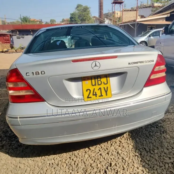 Mercedes-Benz C180 2006 Silver