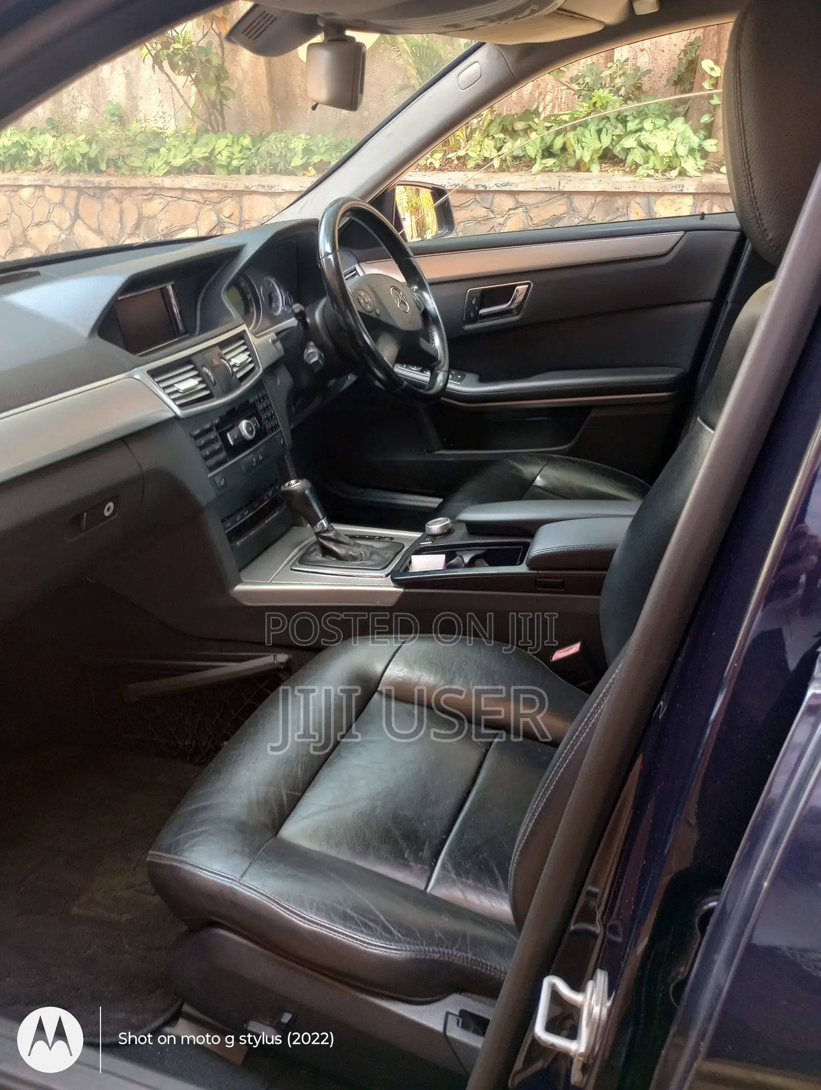 Mercedes-Benz E220 2010 Blue