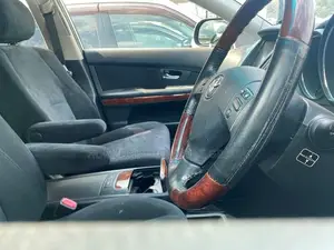 Toyota Harrier 2.4 4WD 2013