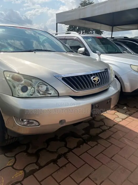 Toyota Harrier 2.4 4WD 2013