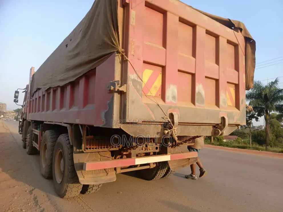 Sinotruck Ubq Working in Good Condition