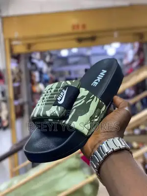 Nike Adjustable Graphic Slides