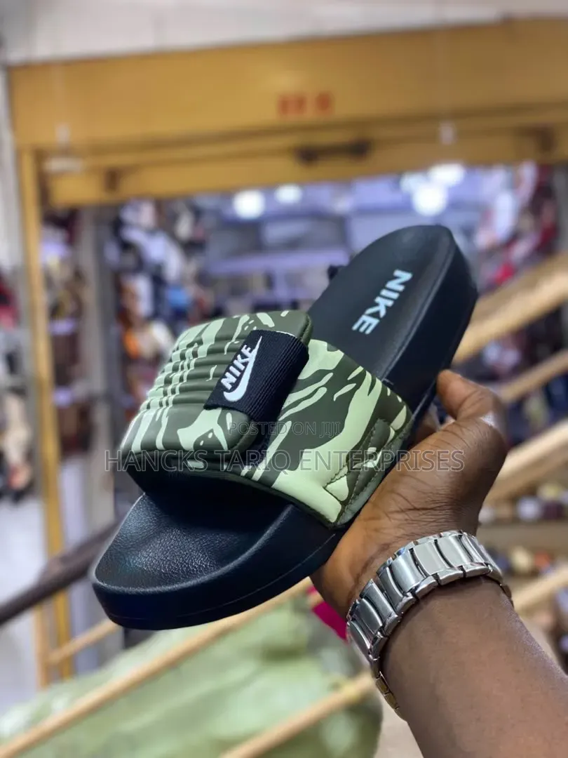 Nike Adjustable Graphic Slides