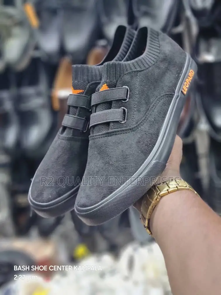 Simple Discovered Shoe
