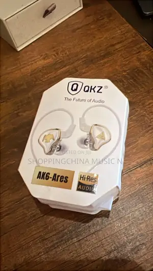 In Ear Monitor QKZ Ak6 Ares Audio White Color