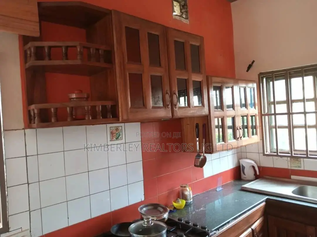 2bdrm House in Kira for sale