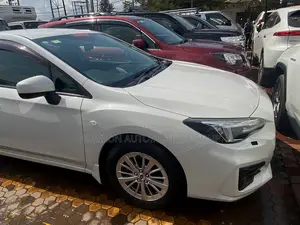 Subaru Impreza 2.0i AWD Hatchback 2017 Pearl