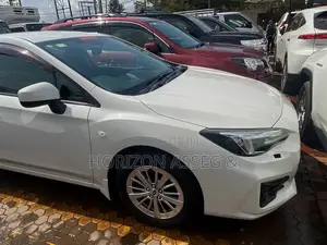Subaru Impreza 2.0i AWD Hatchback 2017 Pearl