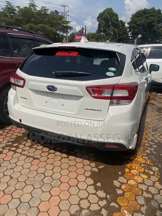 Subaru Impreza 2.0i AWD Hatchback 2017 Pearl